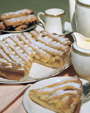 Apple, Cinnamon And Raisin Lattice Tart