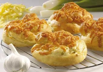 Garlic Butter and Spring Onion Knots
