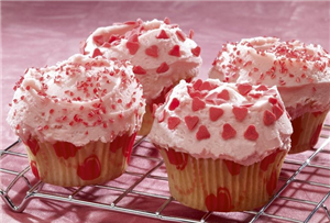 Valentine Surprise Cupcakes