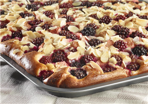 Apple & Blackberry Kuchen