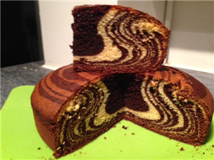 Swirly / Zebra Cake
