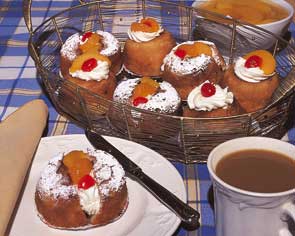 Fresh Cream & Fruit Baba