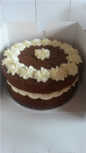 Carrot & Pineapple Cake with Vanilla Buttercream Filling