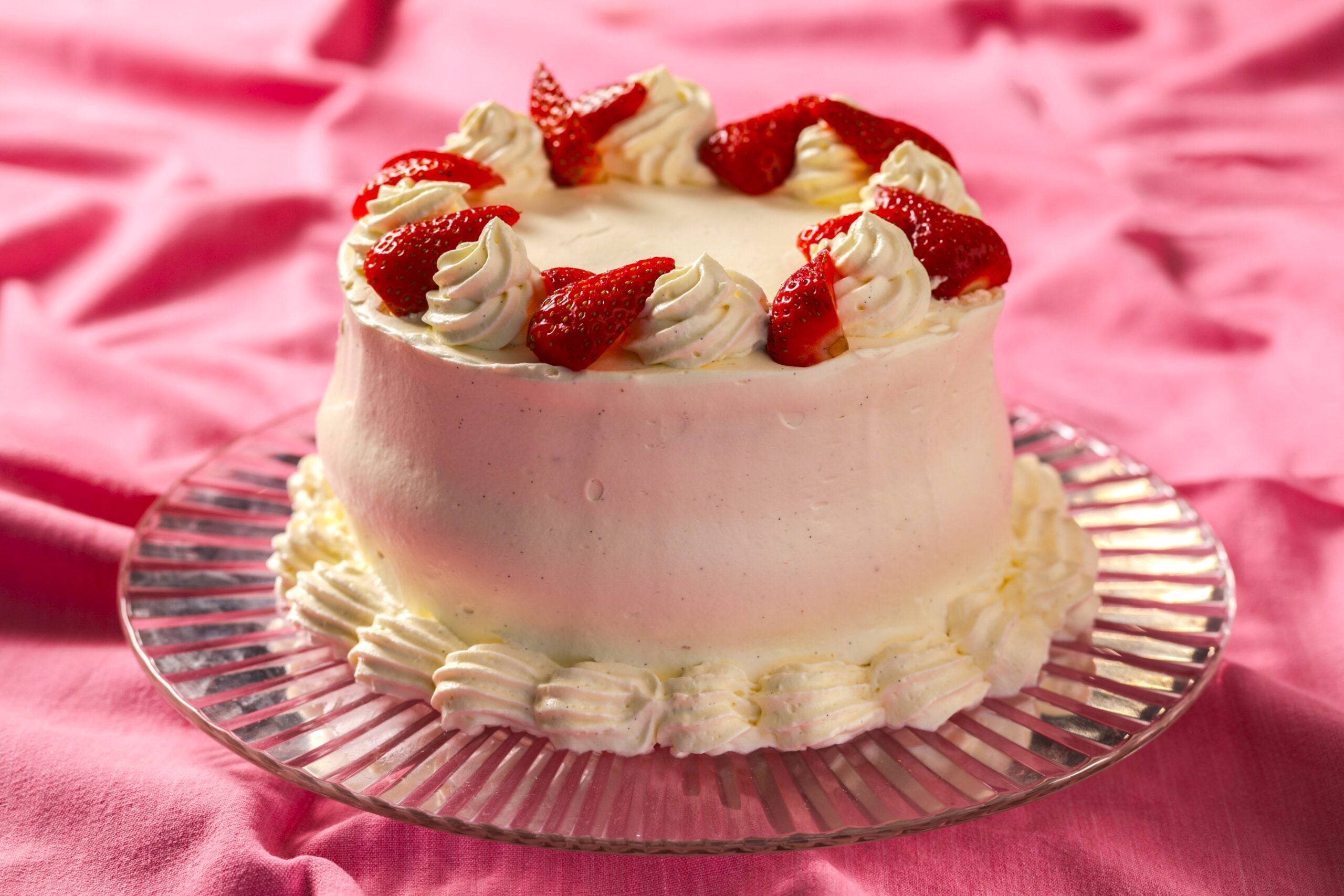Prosecco & Strawberry Cake