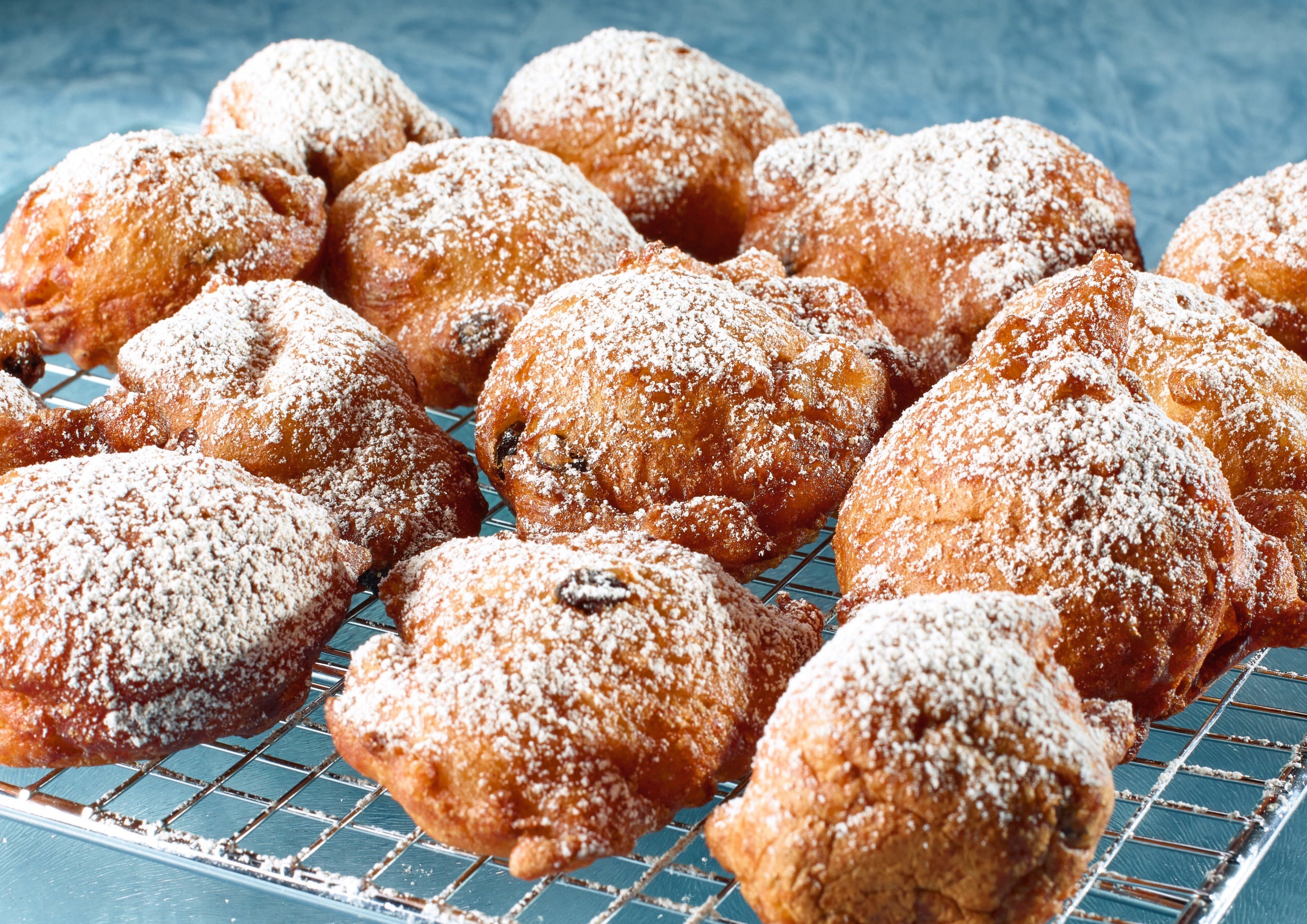 Oliebollen - Dutch Doughnuts