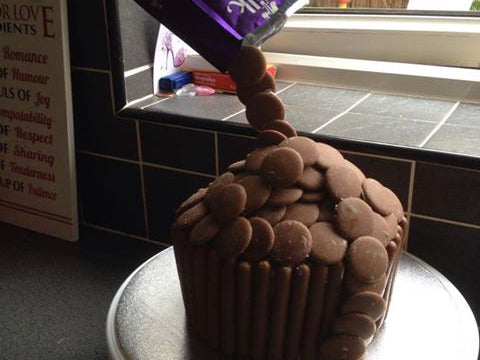 How to create an Anti-Gravity Cake with Wright's Mixes