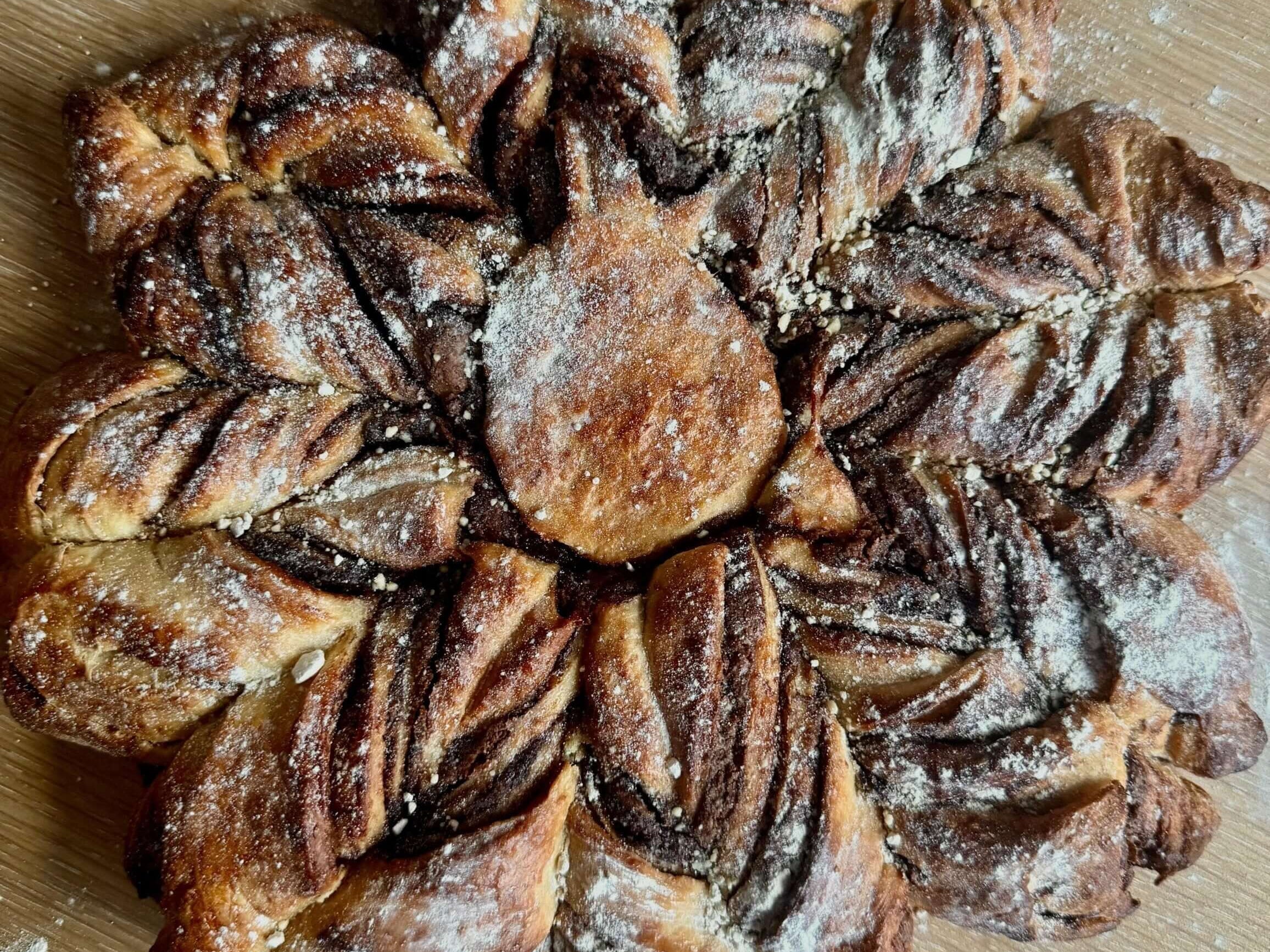Nutella Christmas Star Bread