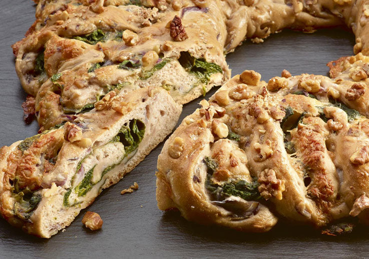 Spinach Cheese & Walnut Wreath