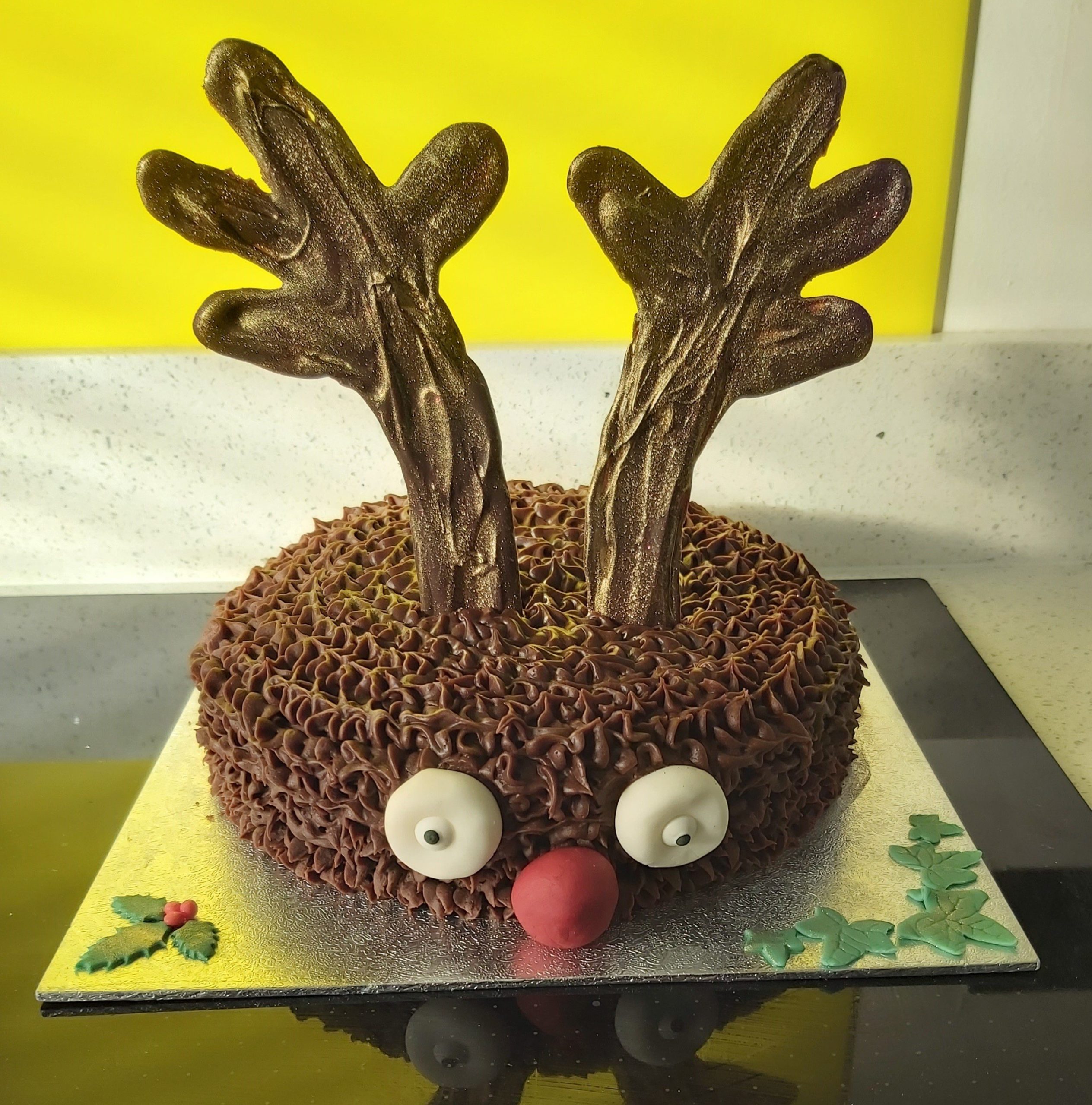 CHRISTMAS BAKE IDEAS, MADE BY YOU AT HOME, FOR US ALL TO ENJOY OVER THE FESTIVE PERIOD.